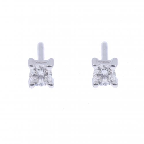 PENDIENTES SOLITARIO CON DIAMANTE.