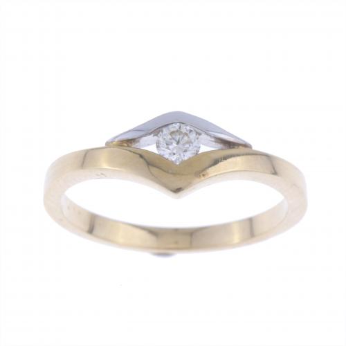 SOLITAIRE RING WITH DIAMOND.