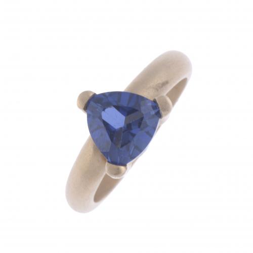 SAPPHIRE RING.