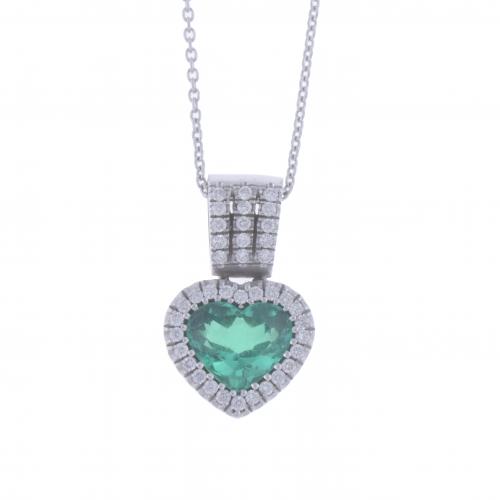 COLGANTE CON CORAZÓN DE ESMERALDA Y DIAMANTES.