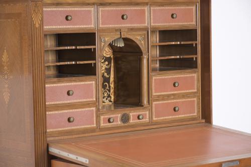 GEORGE III STYLE ABATTANT DESK, 20TH CENTURY.