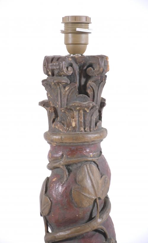 PAIR OF BAROQUE COLUMNS CONVERTED INTO LAMPS, 18TH CENTURY.