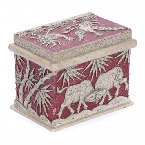 NEPALESE BOX, SECOND HALF OF THE 20TH CENTURY.