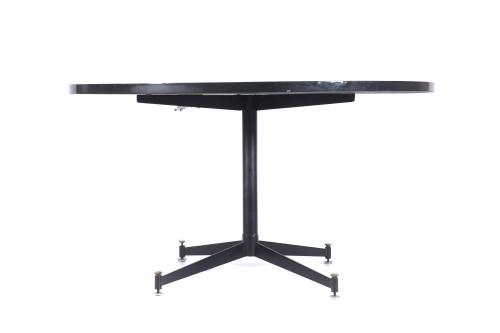 DINING TABLE FOR GRES.