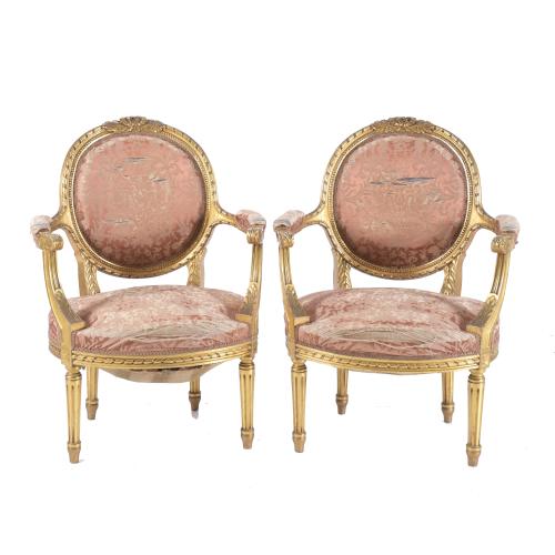 PAIR OF LOUIS XVI STYLE ARMCHAIRS, 20TH CENTURY. 