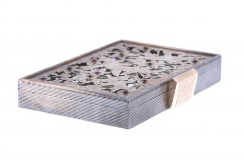 BOUCHERON. VANITY CASE, MINAUDIÈRE MODEL, CIRCA 1950.