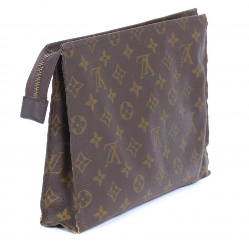 LOUIS VUITTON. VANITY CASE, CIRCA 2000.