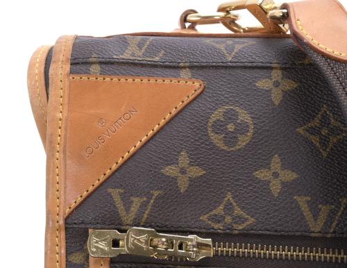 LOUIS VUITTON. SUITCASE, CIRCA 2000.
