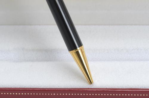 MUST PEN.