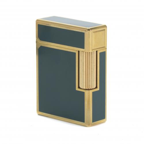 DUPONT. LIGHTER.