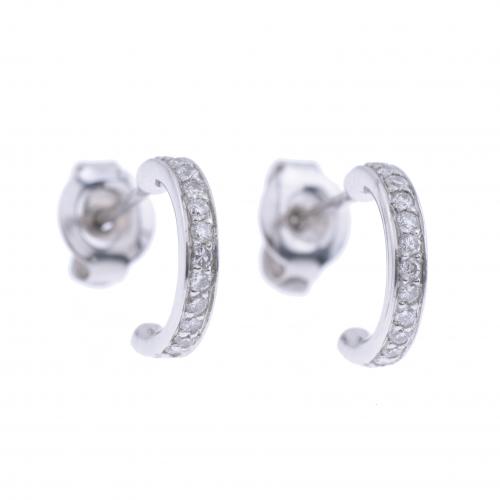 SMALL EARRINGS WITH DIAMONDS.