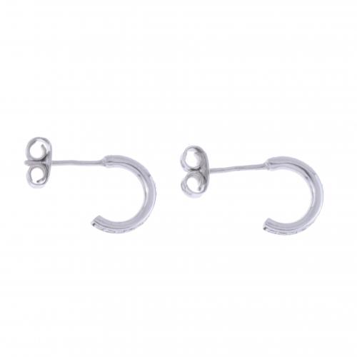 SMALL EARRINGS WITH DIAMONDS.
