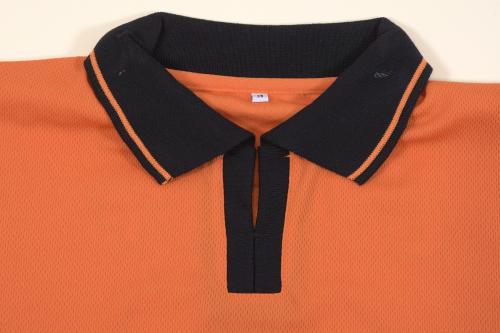 SIGNED T-SHIRT OF THANKS FROM THE CRUYFF FOUNDATION, 2005