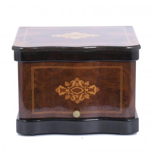 LIQUOR BOX, MID 20TH CENTURY.