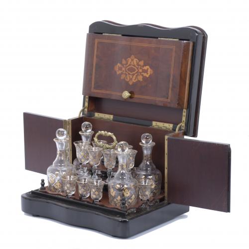 LIQUOR BOX, MID 20TH CENTURY.