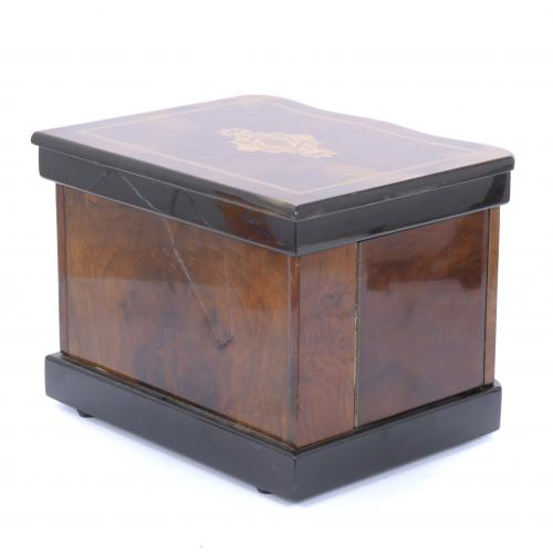 LIQUOR BOX, MID 20TH CENTURY.