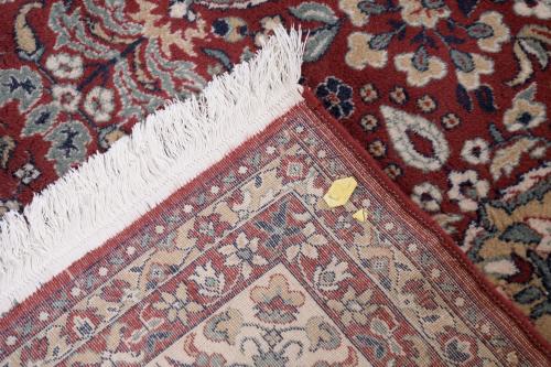 PERSIAN CARPET, LATE 20TH CENTURY.