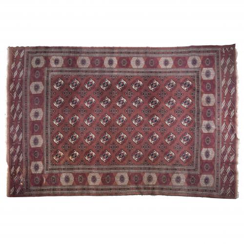 PERSIAN CARPET, LATE 20TH CENTURY.