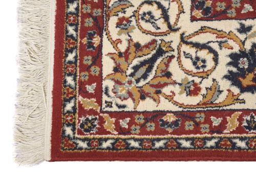 PERSIAN CARPET, LATE 20TH CENTURY.