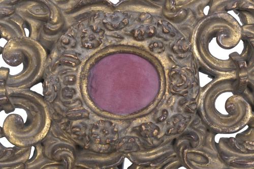 GILDED CARVING FRAME, MID 19TH CENTURY.