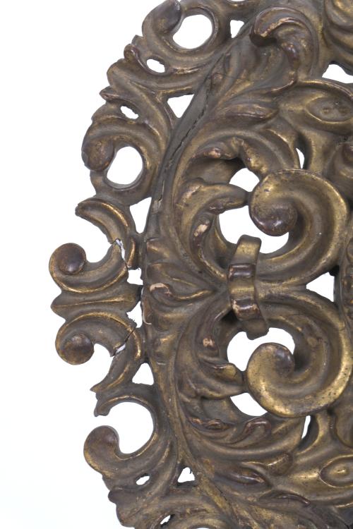 GILDED CARVING FRAME, MID 19TH CENTURY.