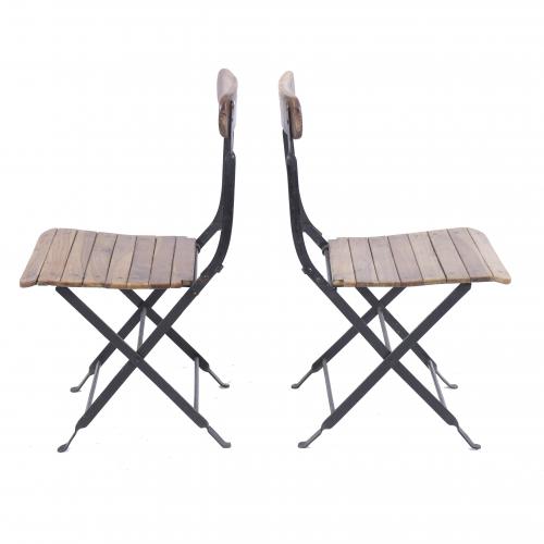 EIGHT GARDEN CHAIRS, FIRST HALF OF THE 20TH CENTURY.