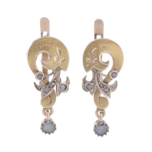 SMALL EARRINGS, EARLY 20TH CENTURY.
