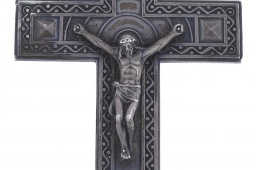 CROSS PENDANT, CIRCA 1930.