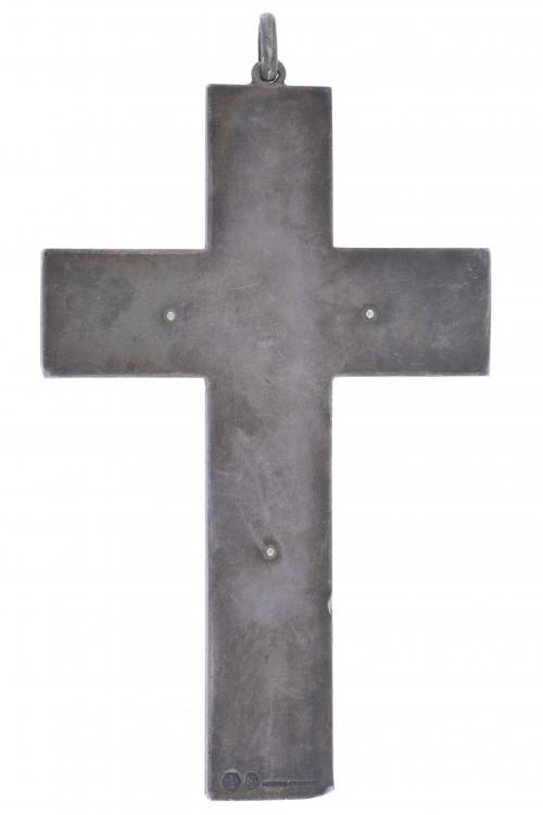 CROSS PENDANT, CIRCA 1930.