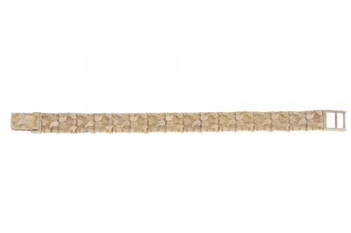 TEXTURED WIDE BRACELET.