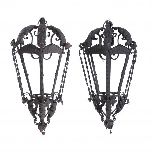 PAIR OF LANTERNS, FIRST HALF 20TH CENTURY.