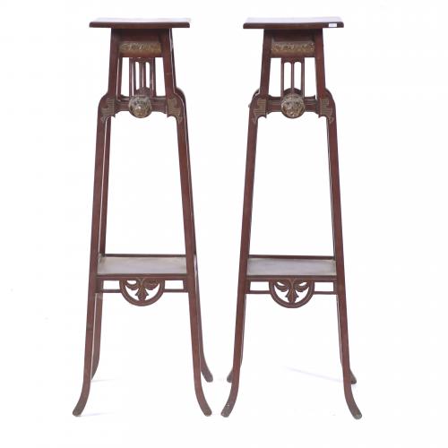 PAIR OF "NOUCENTISTA" STANDS.