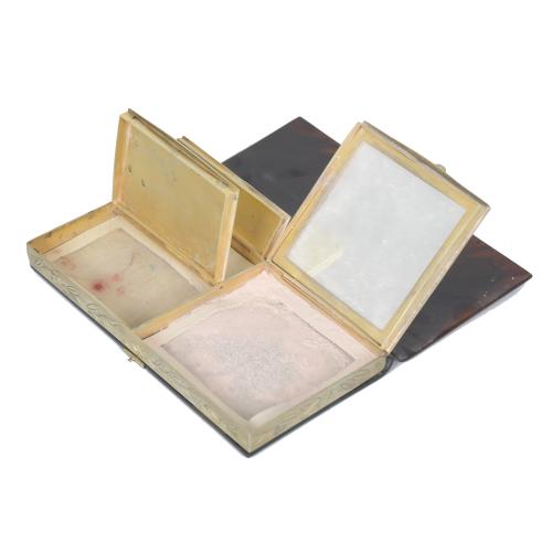 HAND POWDER CASE.