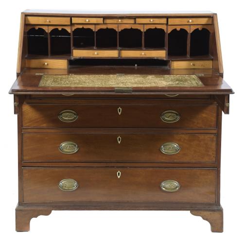 ENGLISH WRITING DESK, GEORGE IV STYLE. LATE 19TH CENTURY.