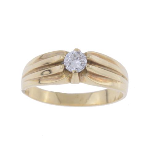 DIAMOND SOLITAIRE RING.