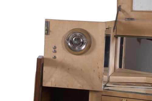 Mueble bar Art Decó, siguiendo modelos vieneses, circa 1925