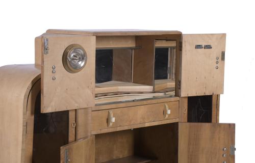Mueble bar Art Decó, siguiendo modelos vieneses, circa 1925