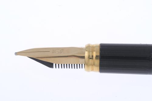 PLUMA ESTILOGRÁFICA.