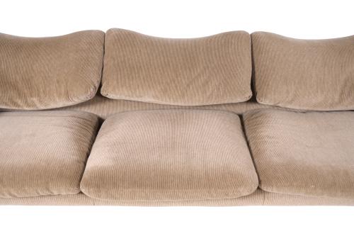 VICO MAGISTRETTI (1920-2006). THREE-SEATER SOFA, MODEL "MAR