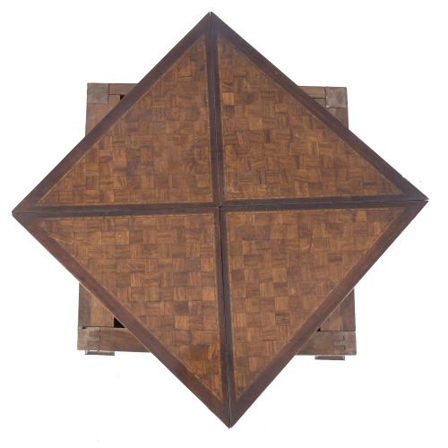 DIRECTORY GAME TABLE, EARLY 19TH CENTURY, CIRCA 1800.