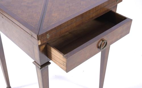 DIRECTORY GAME TABLE, EARLY 19TH CENTURY, CIRCA 1800.
