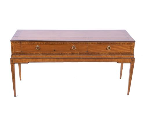 Fortepiano inglés transformado en escritorio, circa 1795 - 