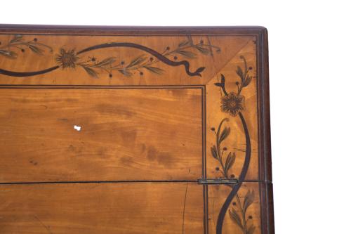 Fortepiano inglés transformado en escritorio, circa 1795 - 