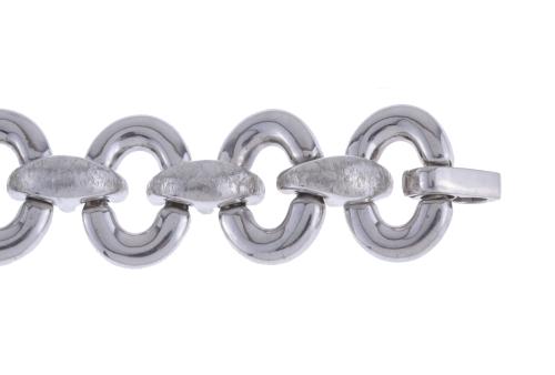 LARGE LINKS BRACELET.