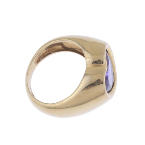 HEART RING WITH AMETHYST.