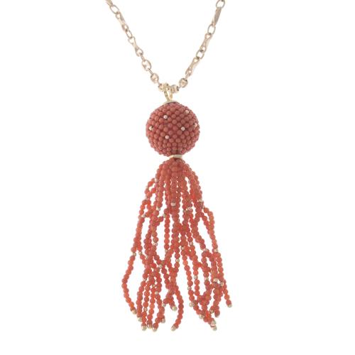 LONG NECKLACE WITH POMPON.