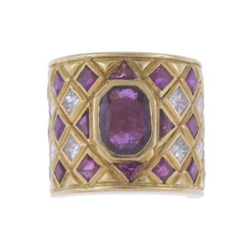 WIDE RING WITH DIAMONDS AND RUBIES.