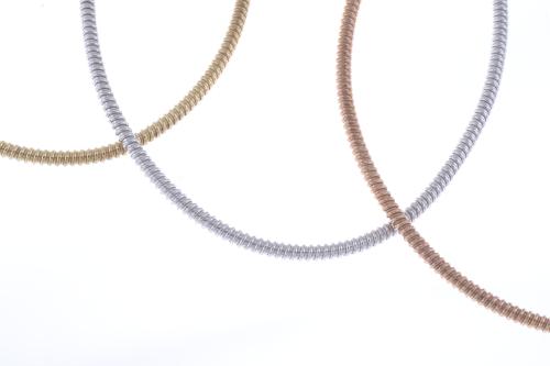 TRES COLLARES EN PLATA.