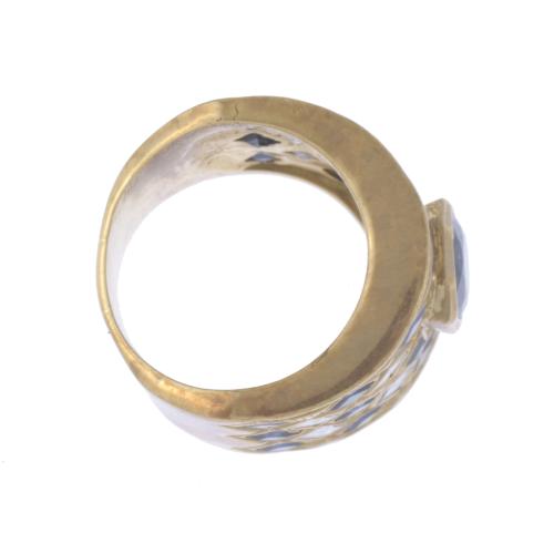 WIDE RING WITH SAPPHIRES AND DIAMONDS.