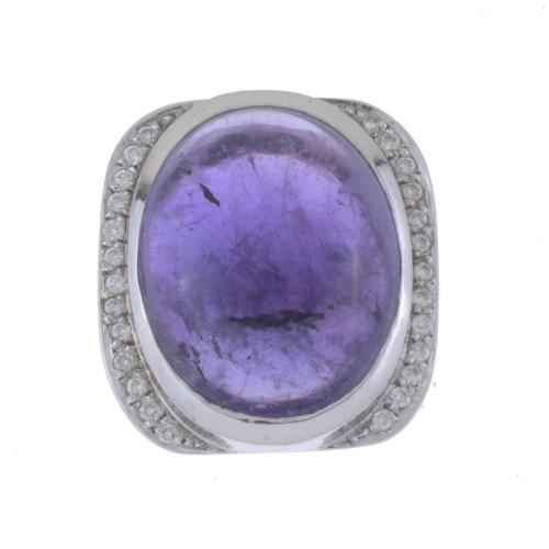 RING WITH LARGE AMETHYST.